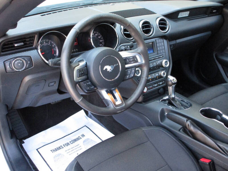 2015 Ford Mustang V6