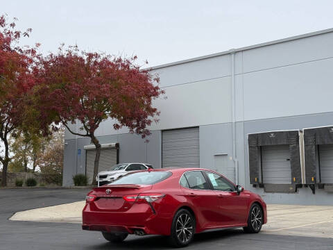 2019 Toyota Camry SE