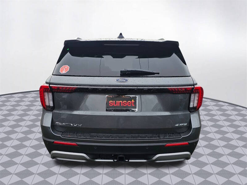 2025 Ford Explorer Platinum