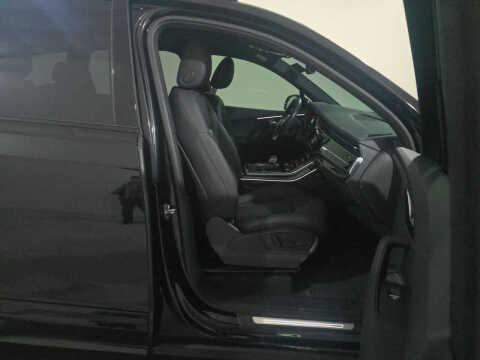 2023 Audi Q7 quattro Premium Plus 45 TFSI