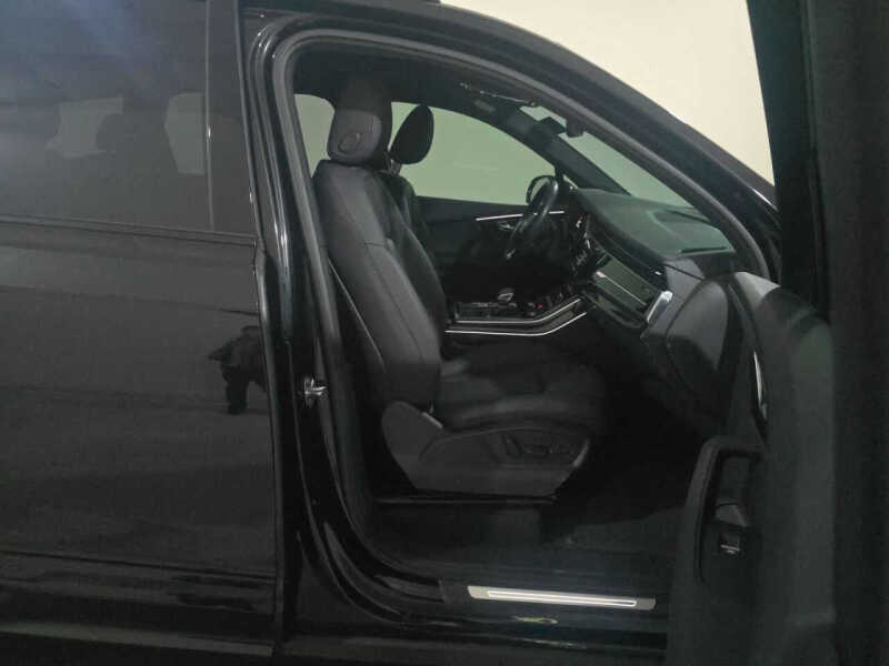 2023 Audi Q7 quattro Premium Plus 45 TFSI