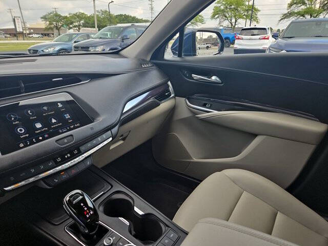 2021 Cadillac XT4 Luxury