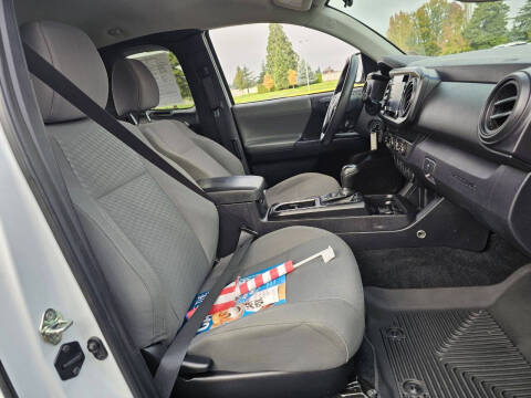 2020 Toyota Tacoma SR