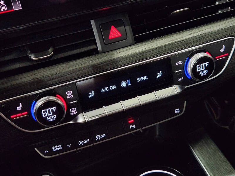 2022 Audi A4 quattro S line Prem Plus 45 TFSI