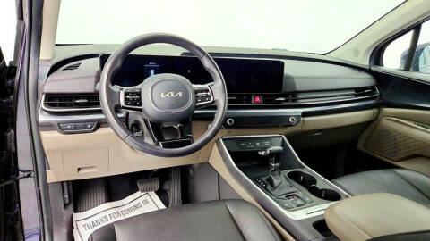2025 Kia Carnival LXS