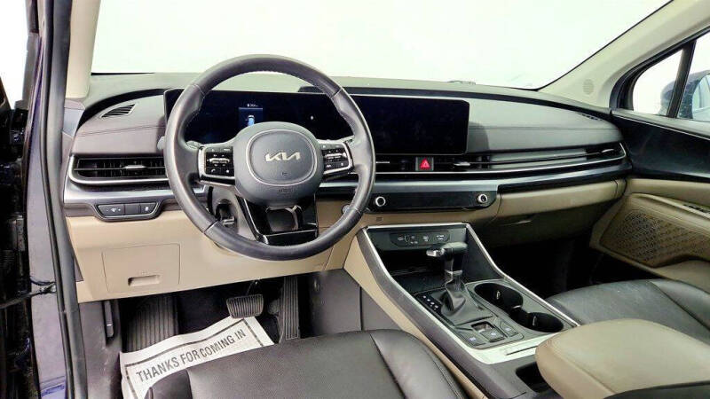 2025 Kia Carnival LXS