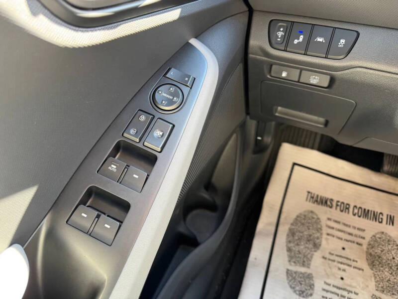 2022 Hyundai Ioniq Hybrid SE