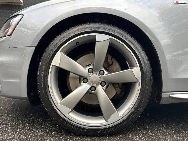 2016 Audi A4 2.0T quattro Premium Plus