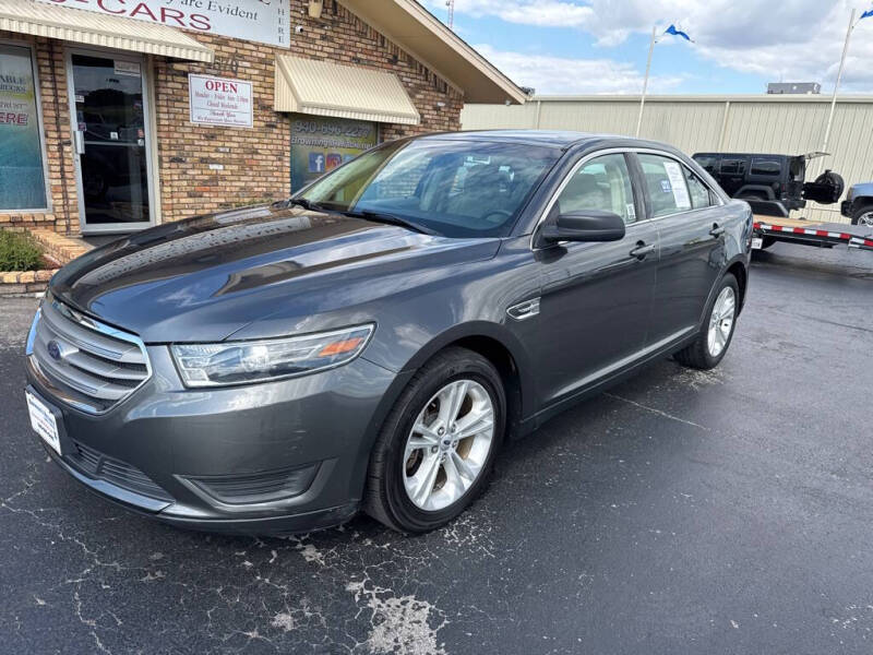 2017 Ford Taurus SE's photo