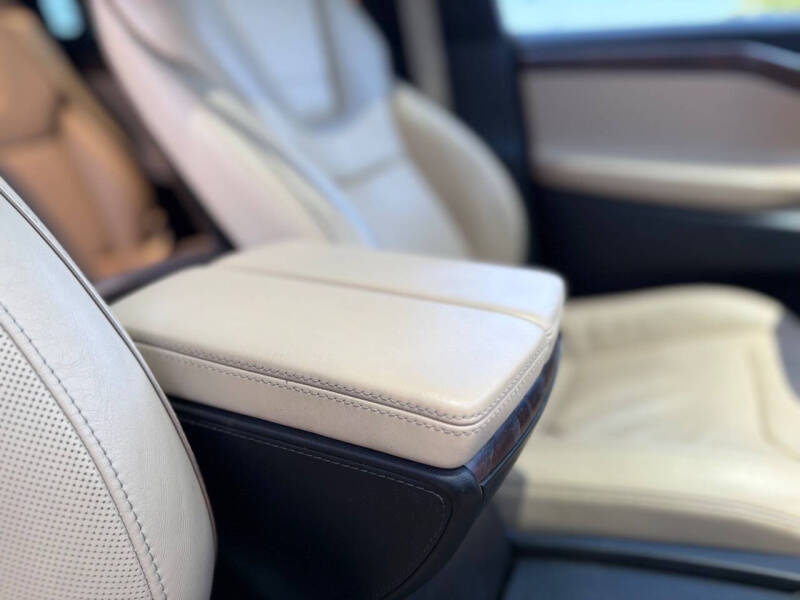 2016 Tesla Model X 90D