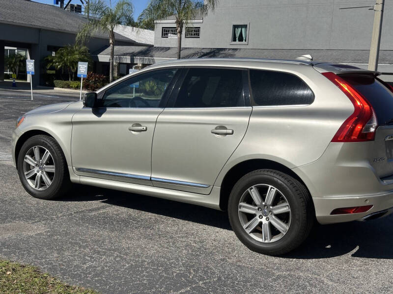 2017 Volvo XC60 T5 Inscription