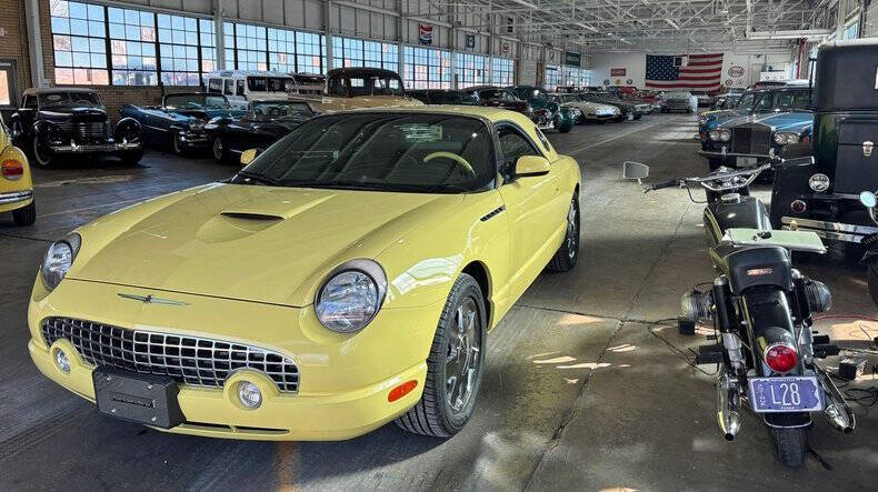 2002 Ford Thunderbird Deluxe