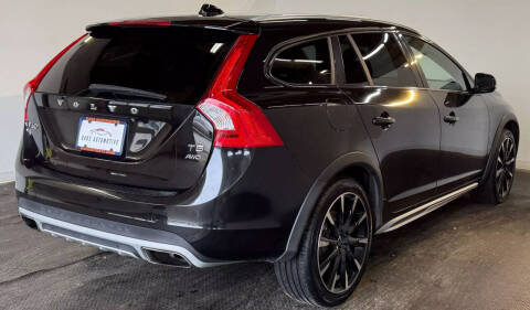 2017 Volvo V60 Cross Country T5 Premier