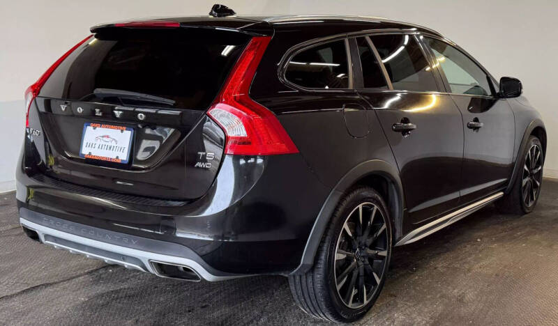 2017 Volvo V60 Cross Country T5 Premier