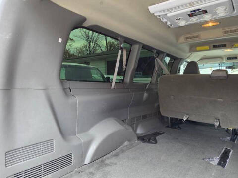 2017 Chevrolet Express LT 2500