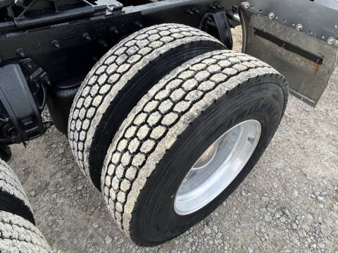 2016 Peterbilt 579 Road 579 Road Tractor