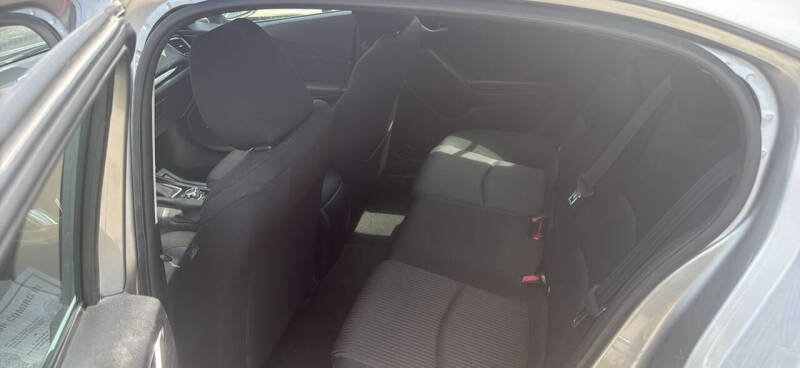 2015 Mazda MAZDA3 i Touring