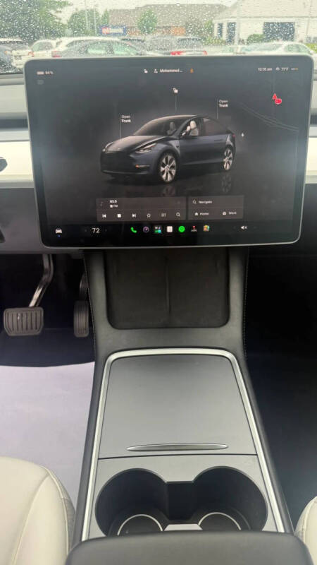 2024 Tesla Model Y Long Range