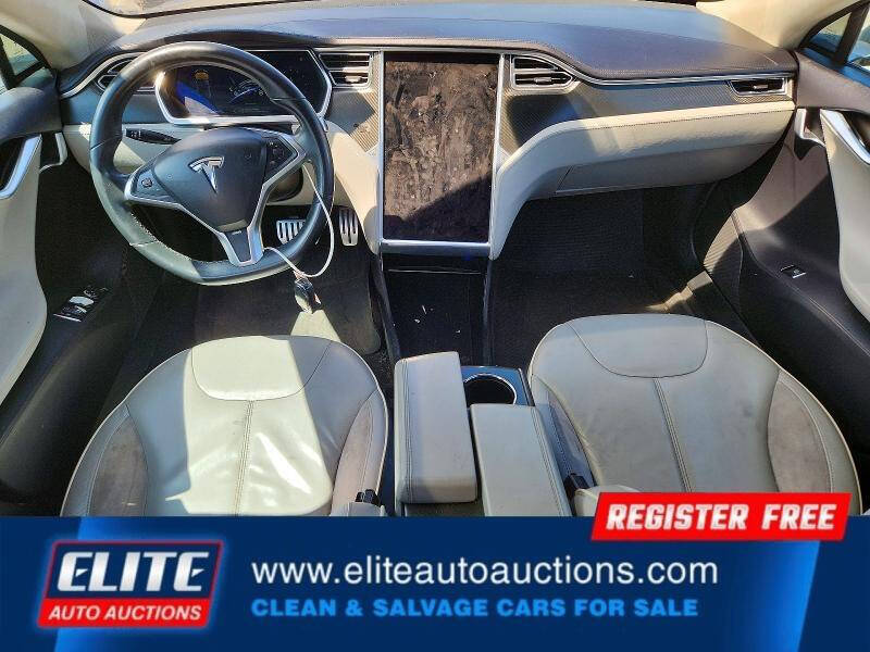2013 Tesla Model S Performance