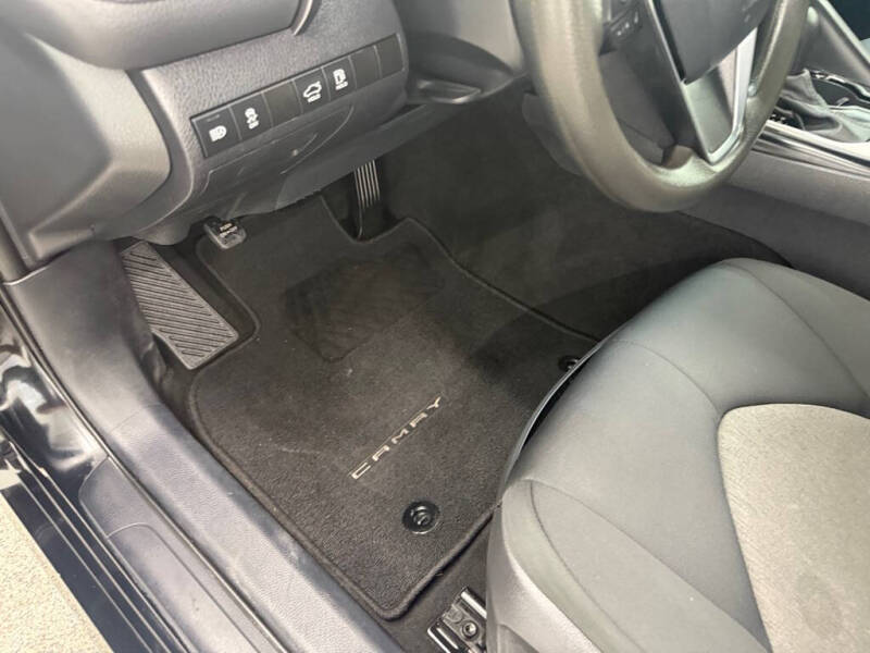 2020 Toyota Camry LE