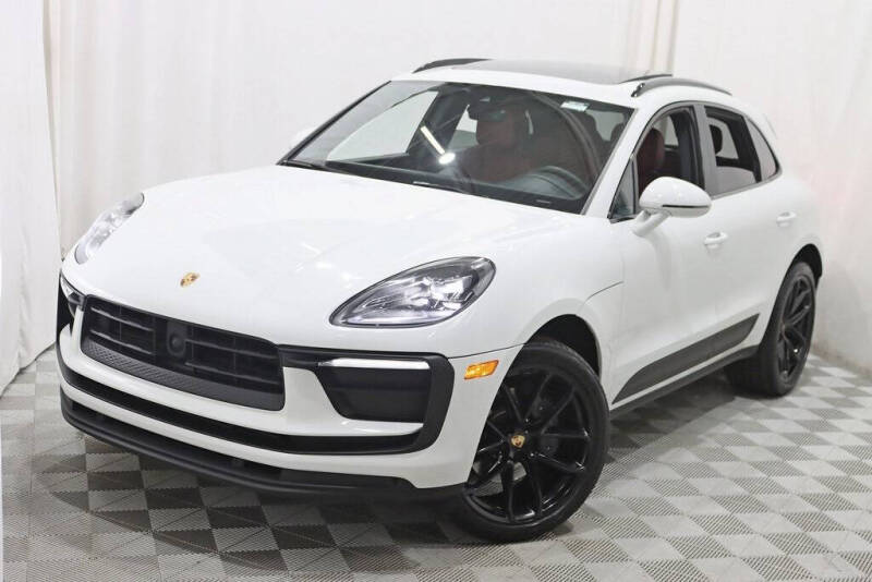 2022 Porsche Macan
