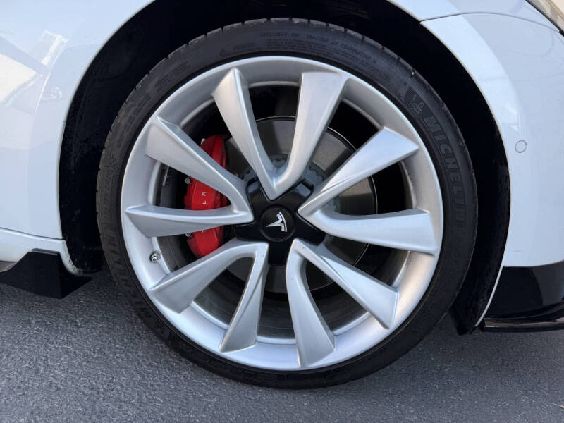 2018 Tesla Model 3 Performance