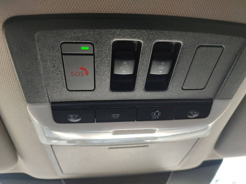 2022 Nissan Pathfinder Platinum