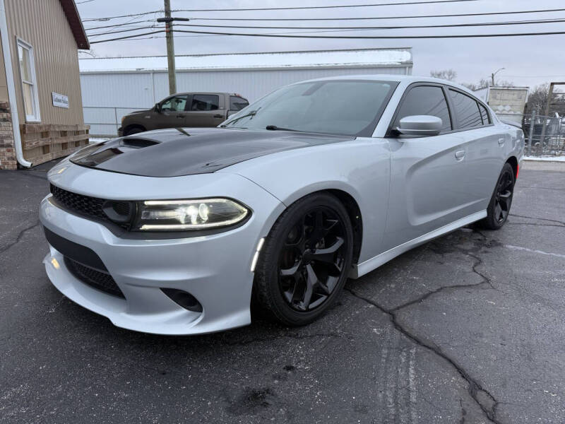 2019 Dodge Charger SXT's photo