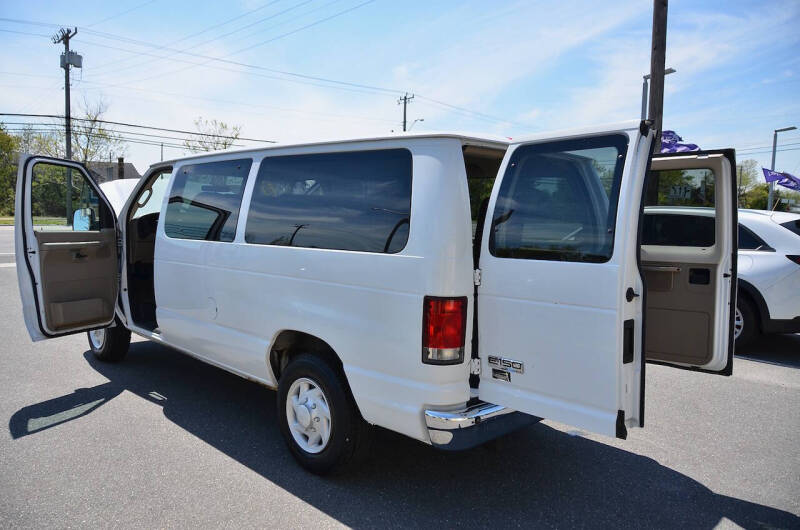 2008 Ford E-Series E-150 XLT
