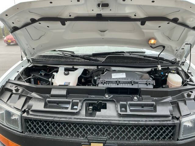 2023 Chevrolet Express 2500