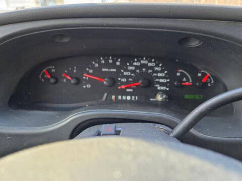 2005 Ford E-Series E-250