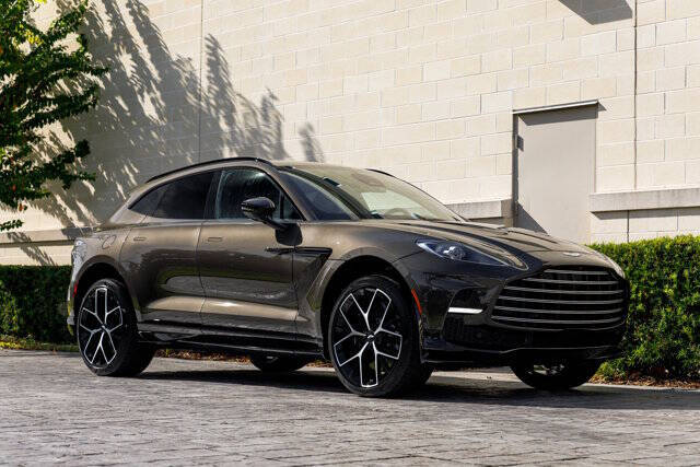 2026 Aston Martin DBX 707