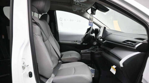 2025 Toyota Sienna XLE 7-Passenger