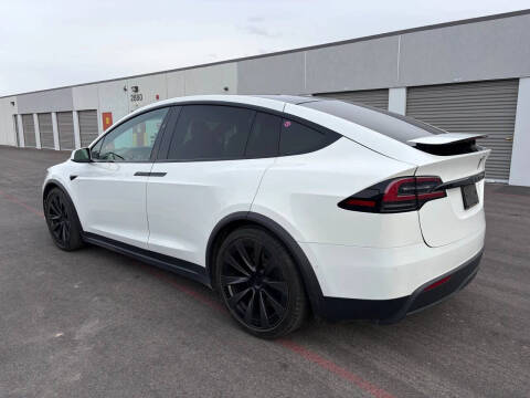 2023 Tesla Model X Standard Range