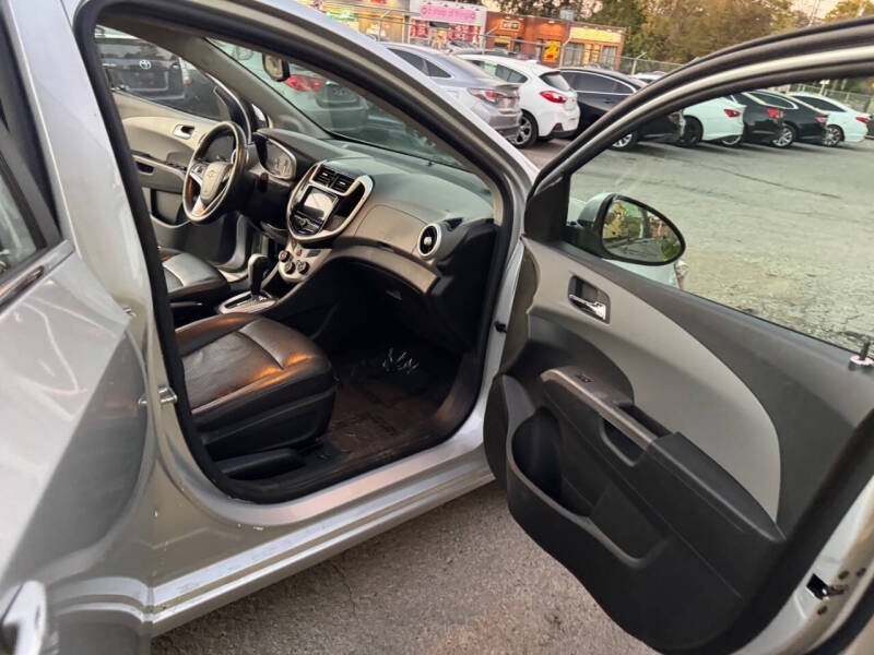 2019 Chevrolet Sonic Premier Auto