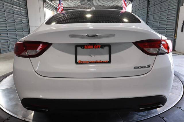 2015 Chrysler 200  - $12,297