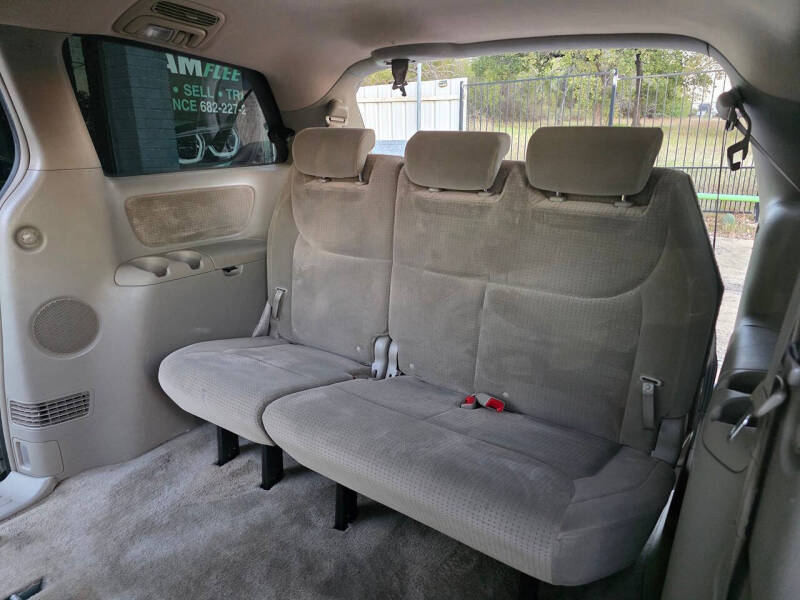 2009 Toyota Sienna CE 7-Passenger