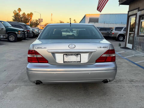 2004 Lexus LS 430