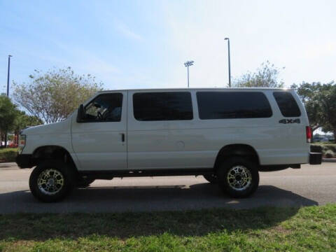 2014 Ford E-Series E-350 SD XLT