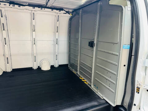 2021 Chevrolet Express 2500