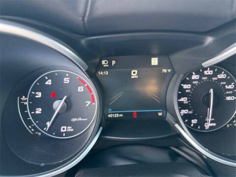 2022 Alfa Romeo Stelvio Veloce