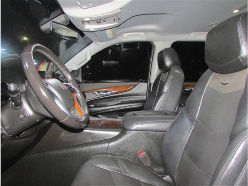 2018 Cadillac Escalade ESV Standard