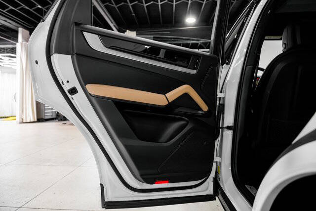 2024 Porsche Cayenne Coupe