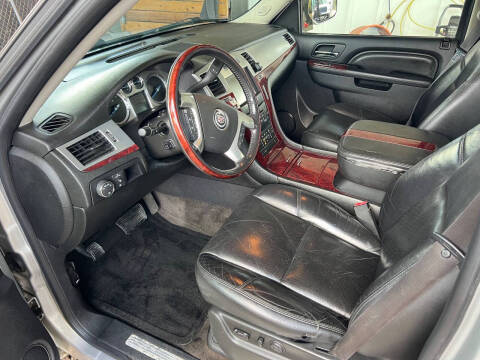 2011 Cadillac Escalade EXT Premium