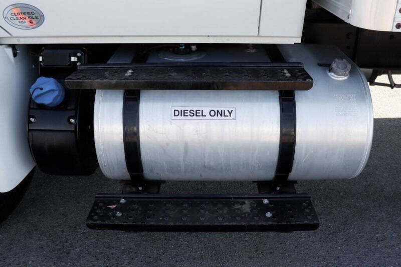 2017 International DuraStar 4300