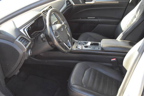 2018 Ford Fusion Hybrid SE