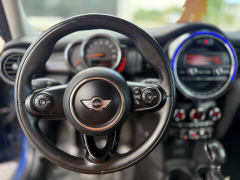 2015 MINI Hardtop 4 Door Cooper