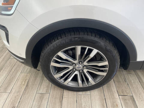 2019 Ford Explorer Platinum