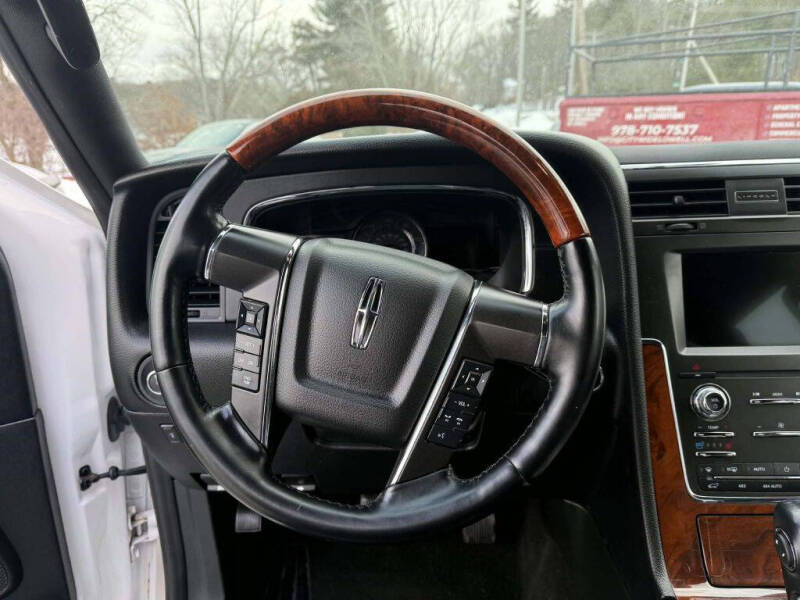 2017 Lincoln Navigator L Select