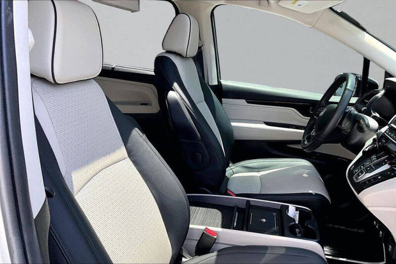 2025 Honda Odyssey Elite